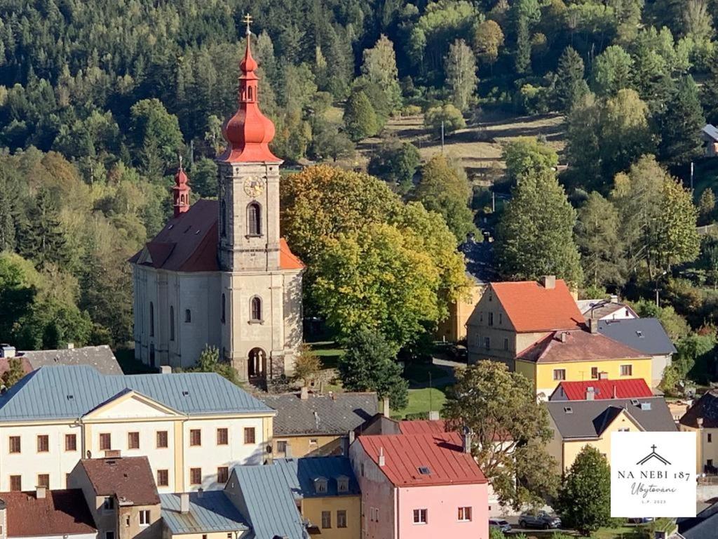 Aparthotel Na Nebi 187 Bečov nad Teplou Zewnętrze zdjęcie